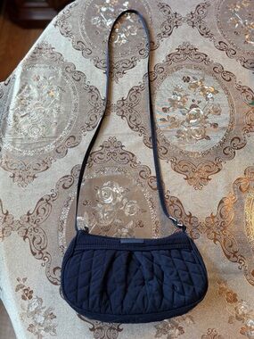 Vera Bradley Navy Blue Quilted Crossbody Bag Adjustable Strap Minimalist Preppy
